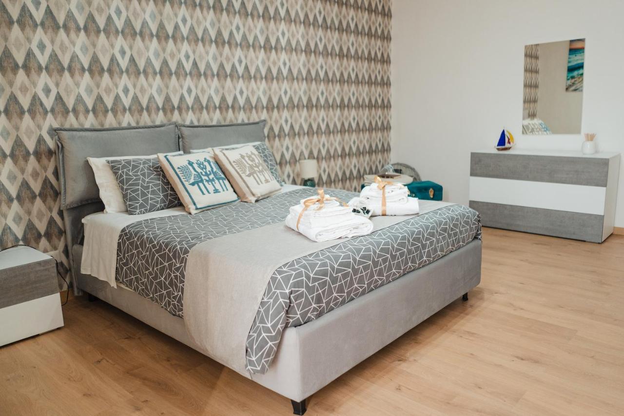 Domus 73 Apulian Holidays Барлетта Экстерьер фото